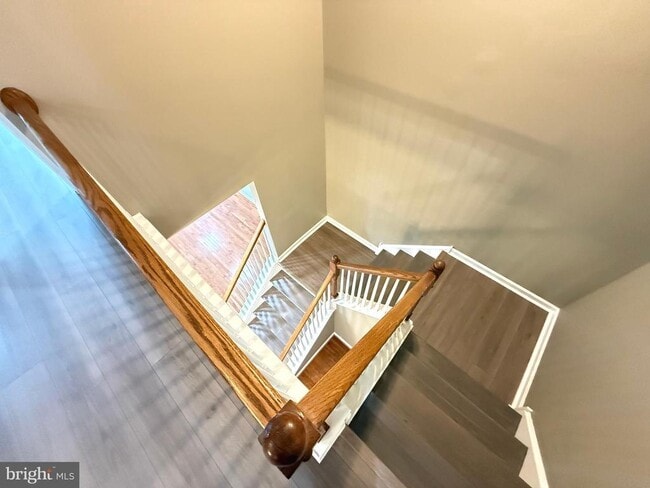 Building Photo - 122 Providence Ln