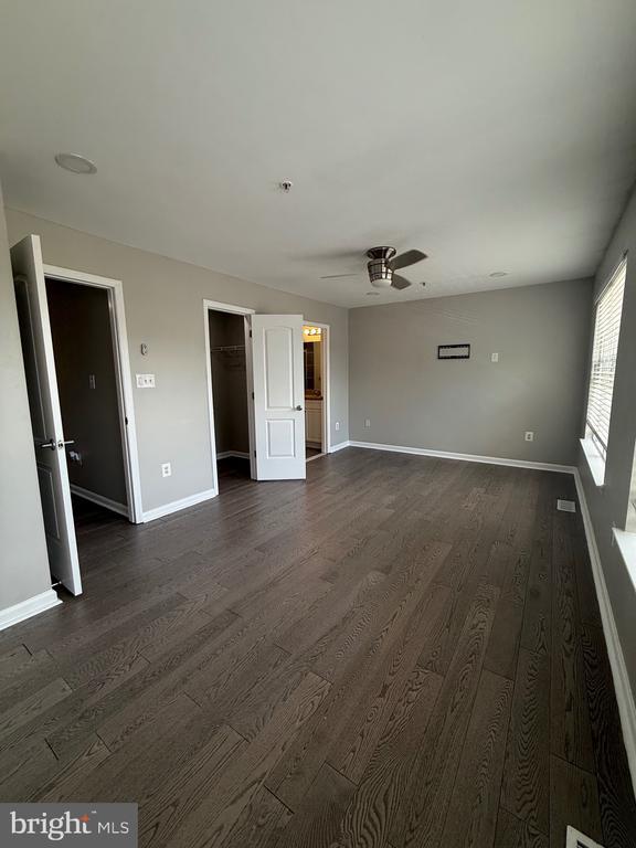 Building Photo - 9903 Cranapple Ct