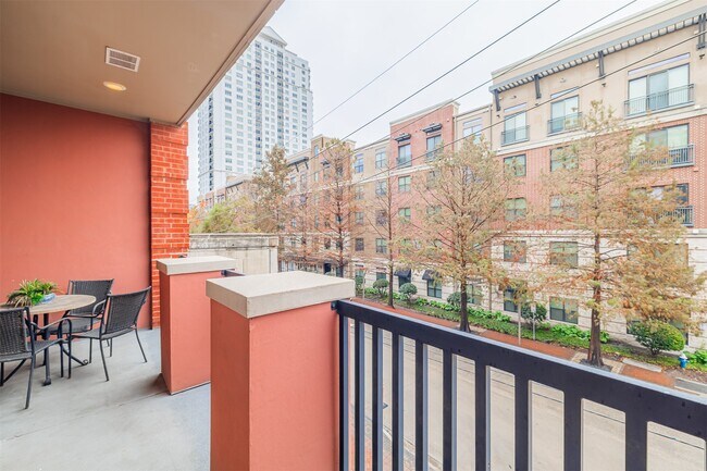 Building Photo - 2400 McCue Rd