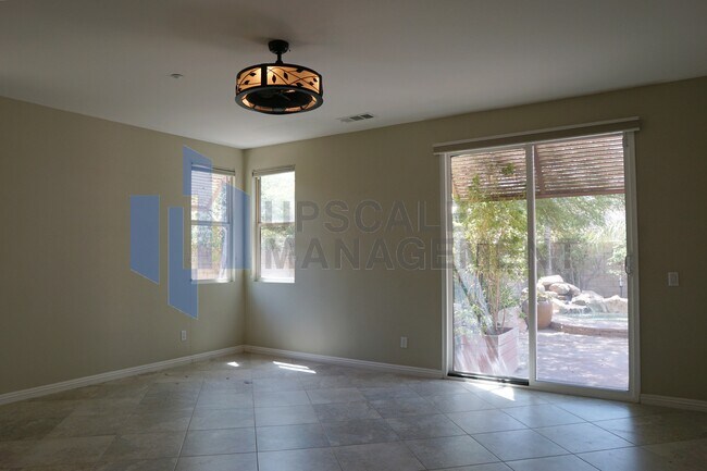 Building Photo - 2029 Savanna Way