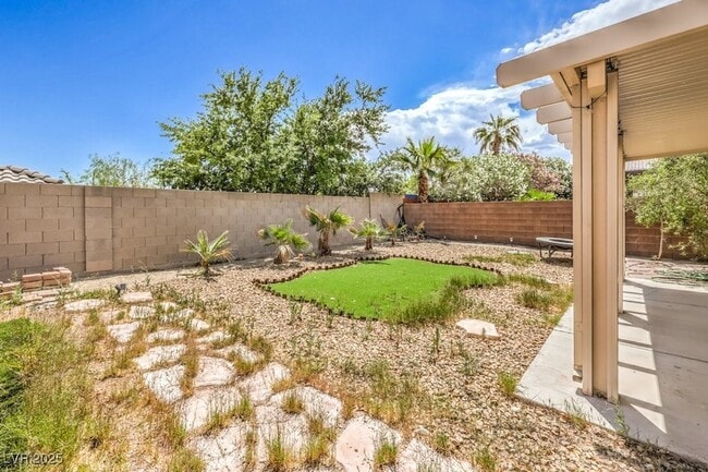 Building Photo - 3728 Ashling St