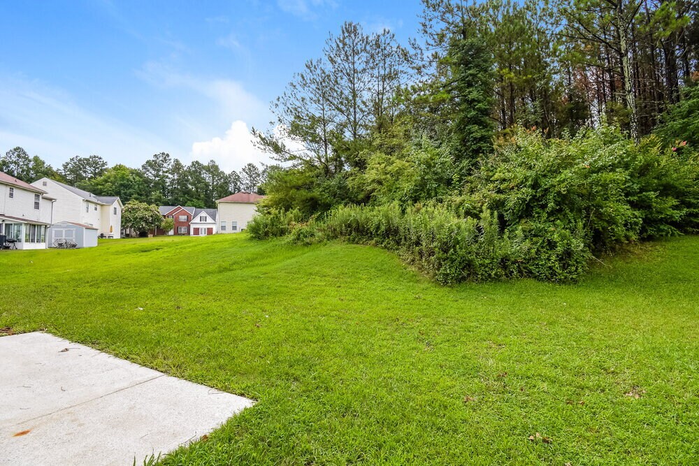 Building Photo - 1558 Blossom Dr