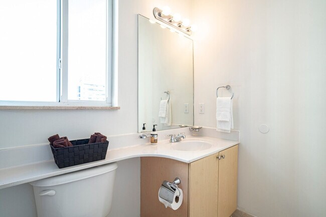 Building Photo - 3256 SW 22nd Terrace