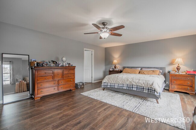 Building Photo - 2971 Ellsworth Dr