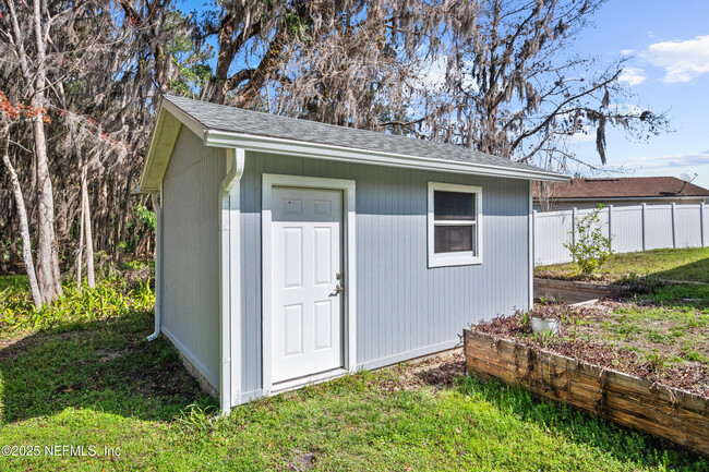 Building Photo - 11446 Wandering Pines Ln