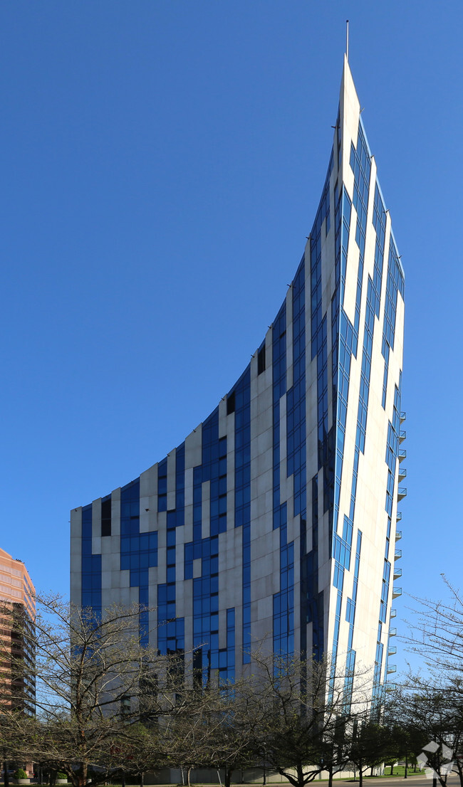 Building Photo - The Ascent at Roebling's Bridge