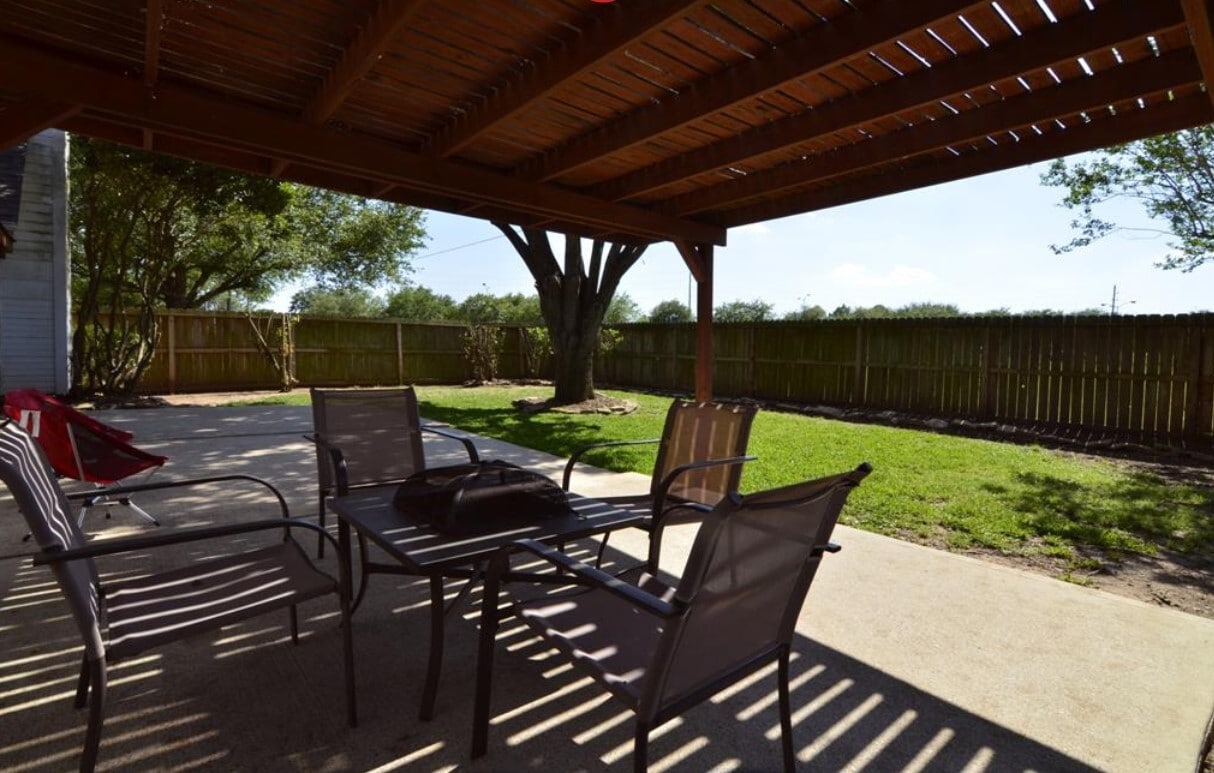 Building Photo - 2922 Double Lake Dr