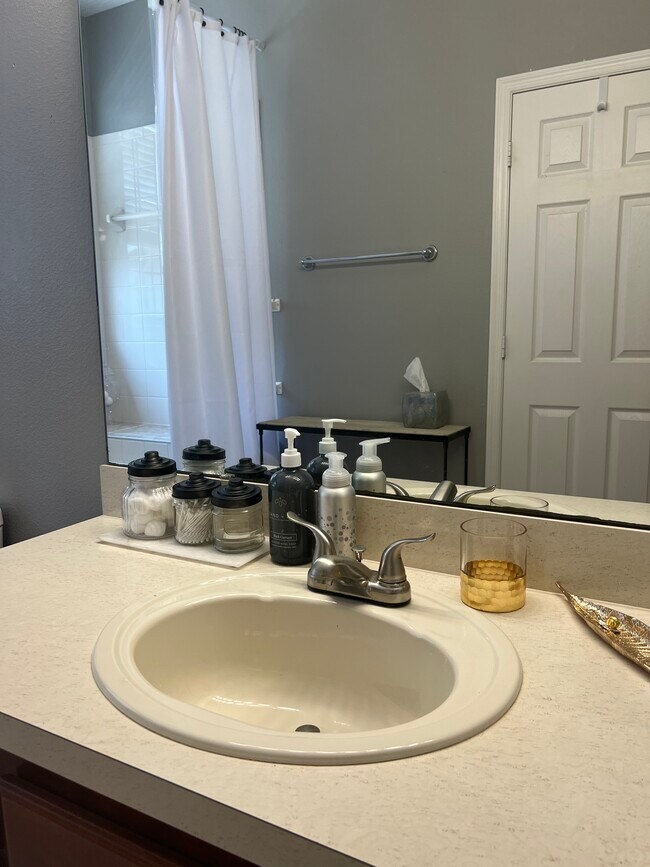 Toiletries - 14008 Chicora Crossing Blvd