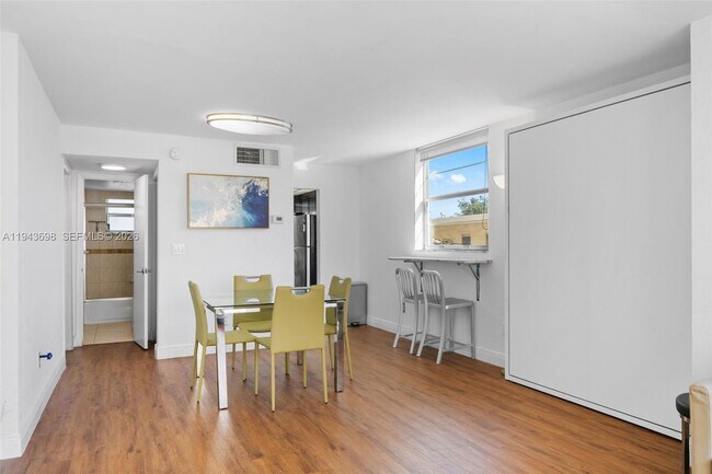 Building Photo - 631 Jefferson Ave