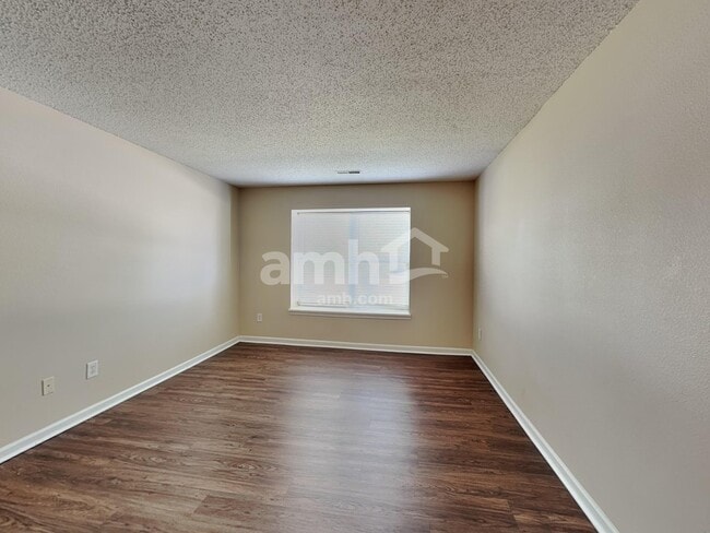 Building Photo - 9914 Cedarstone Ln