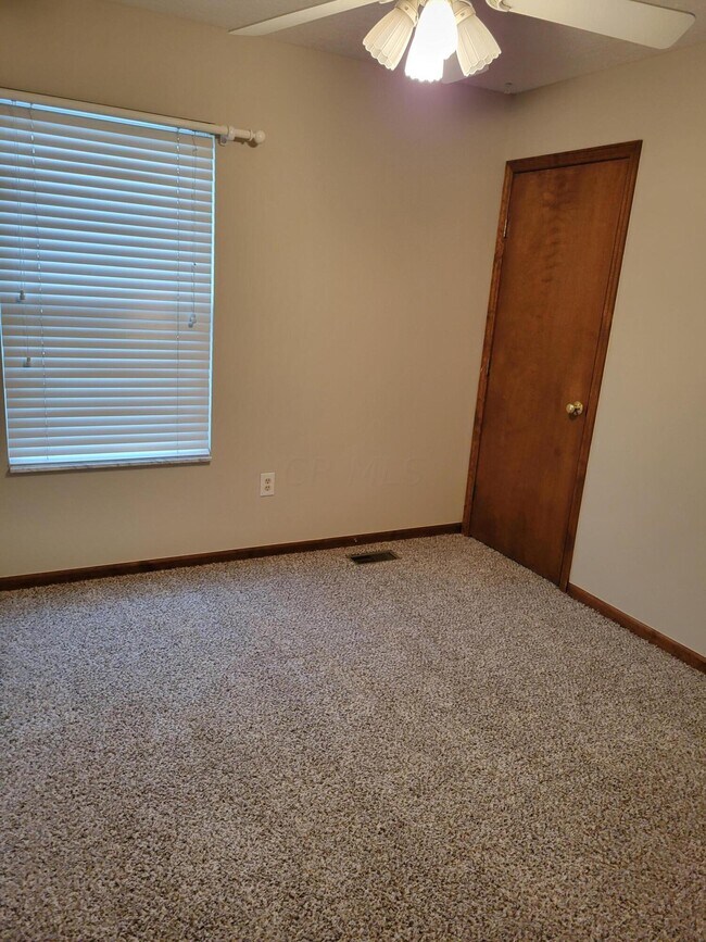 Building Photo - 2843 Minuteman Ct