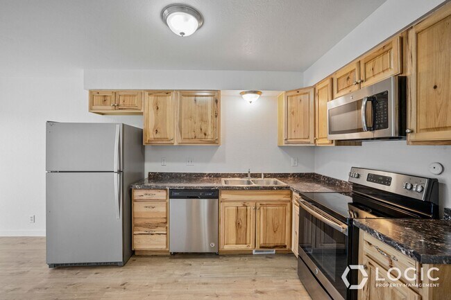 Building Photo - 820 W 1175 S
