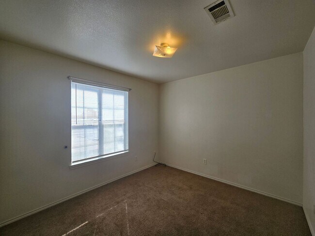 Building Photo - SECTION 8/HUD ACCEPTED & FIRST FULL MONTH $99 - AVAILABLE NOW!