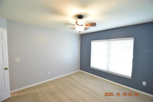 Building Photo - 2712 Falling Leaves Dr