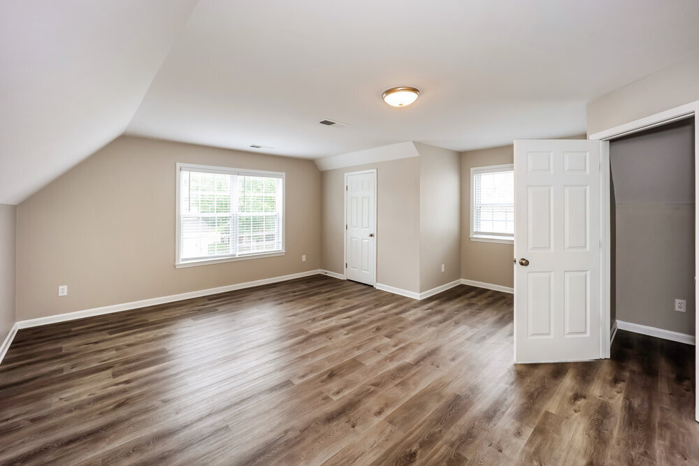 Building Photo - 54 Cottage Ln