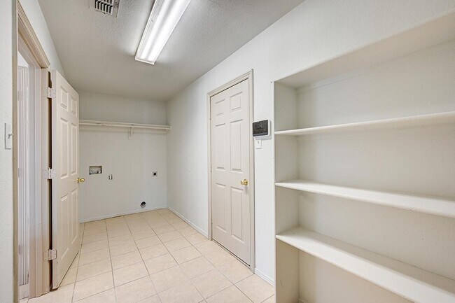 Building Photo - 1124 Fawn Meadow Trail