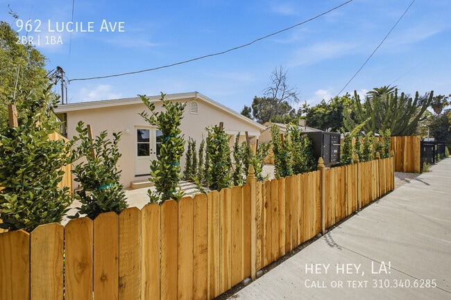 Building Photo - 962 Lucile Ave