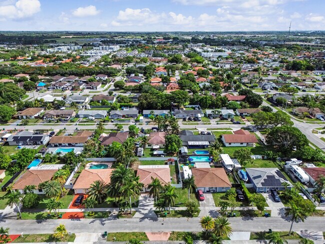 Building Photo - 13435 SW 257th Terrace