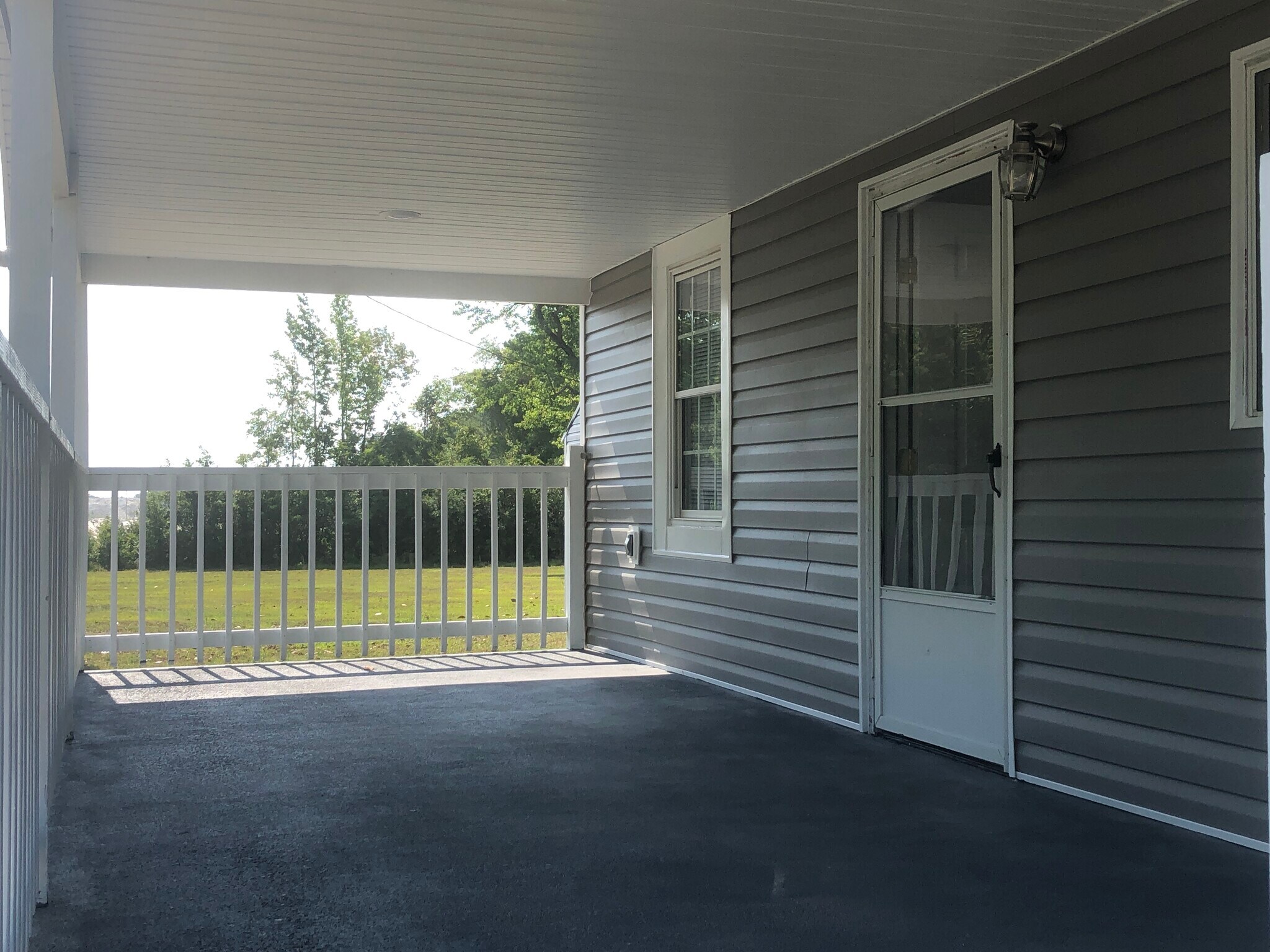 Back Porch - 381 Big Hill Rd