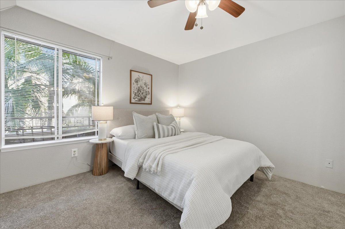 Building Photo - 3440 Lebon Dr