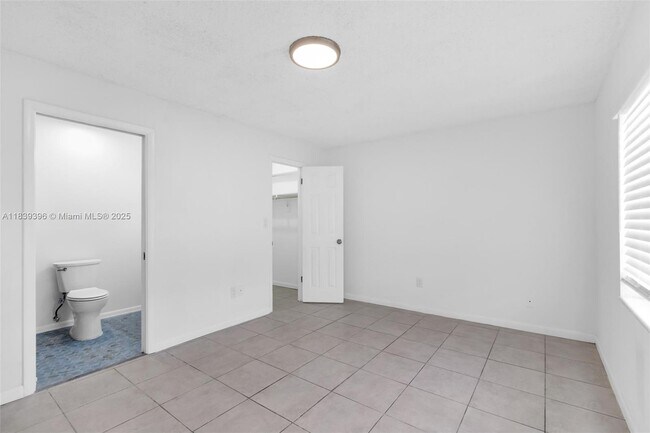 Building Photo - 13392 SW 66th Terrace