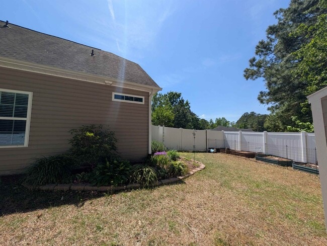 Building Photo - 244 Belclare Way