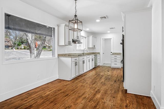 Building Photo - 4024 Diamond Loch W