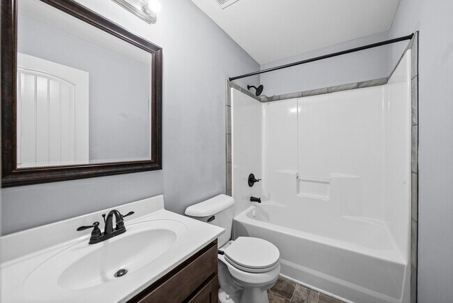 Building Photo - 771 Banister Dr