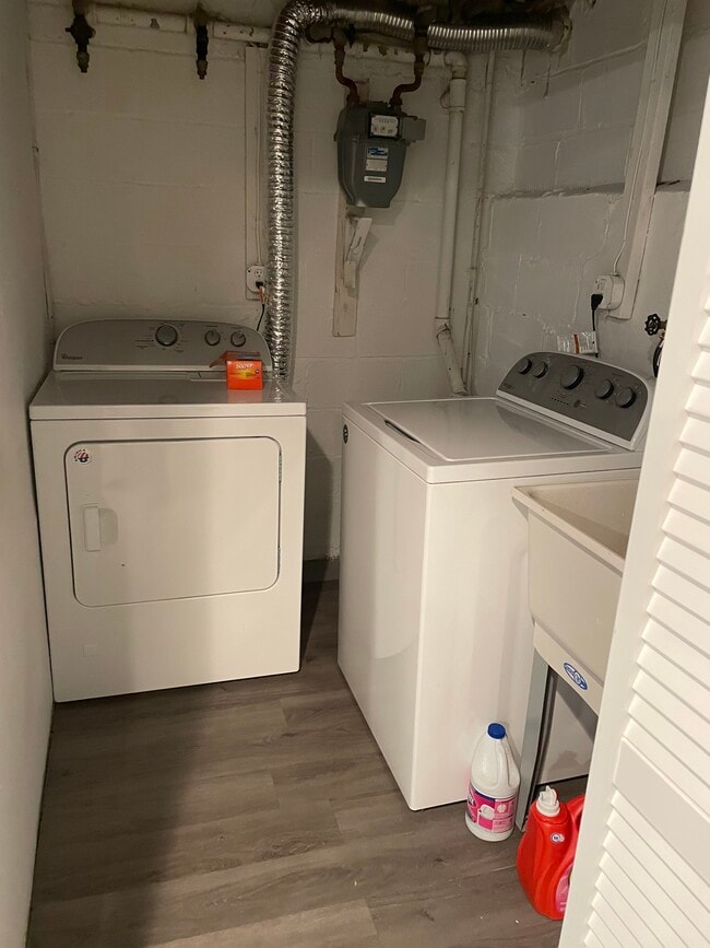 Building Photo - 4014 Annellen Rd