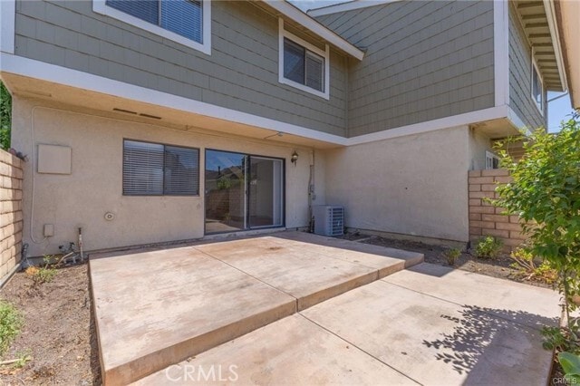 Building Photo - 5 Locust