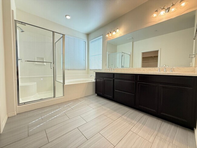 Building Photo - 24122 Village Cir Dr