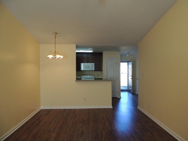 Building Photo - 130 Kobe Dr