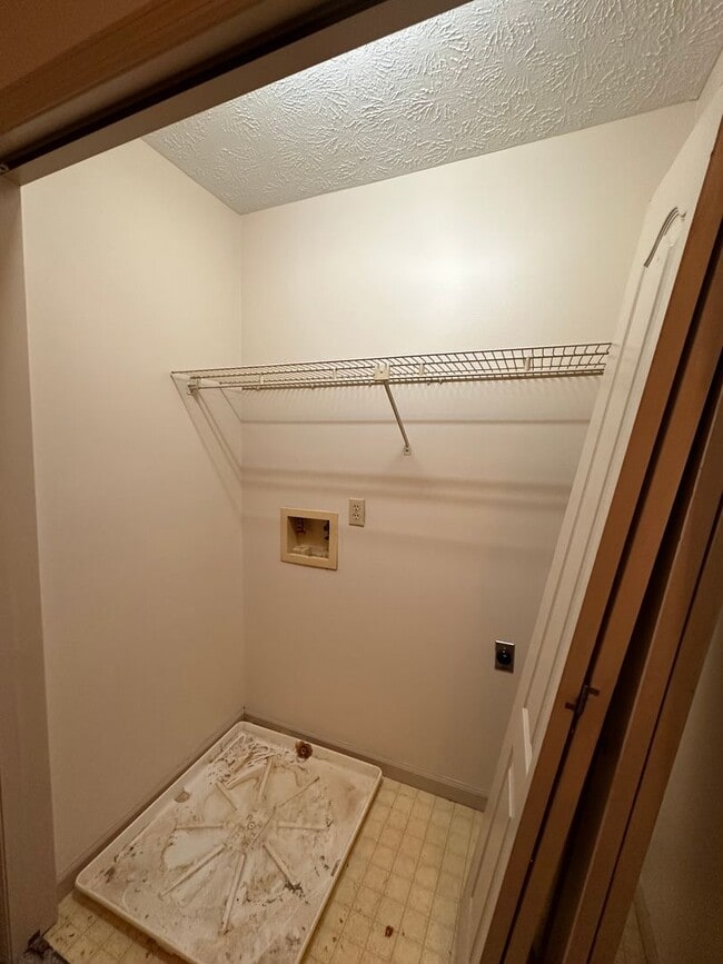 Building Photo - Colony Square Condo Available