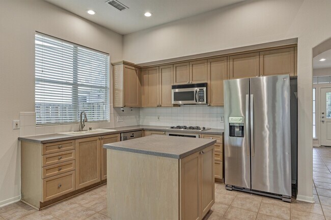 Building Photo - 89 N Apple Springs Cir