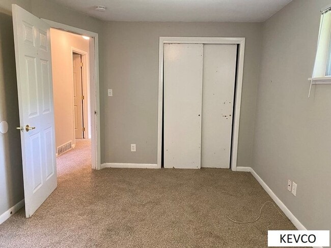 Building Photo - Ranch-Style Home in Campus West, Near Foothills