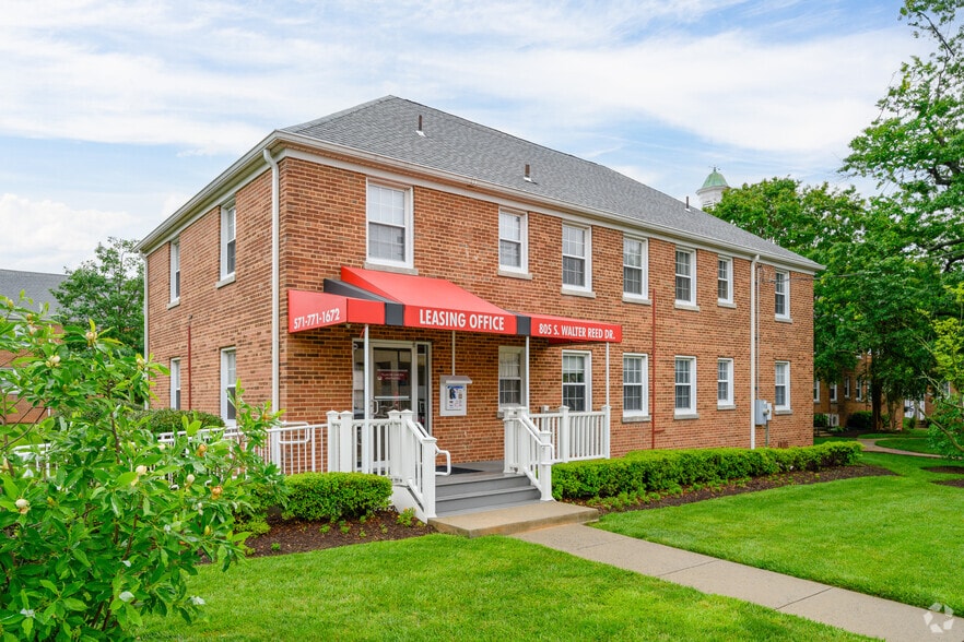 Primary Photo - Fillmore Garden Apartments