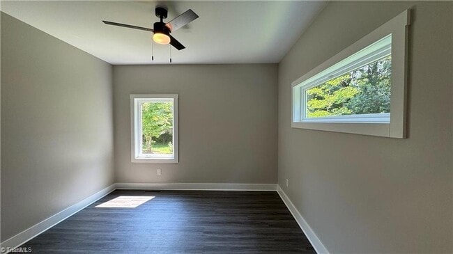 Building Photo - 148 Buena Vista Dr