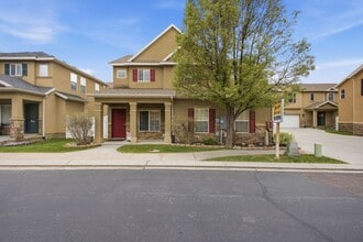 Building Photo - Spacious South Ogden Townhome w/ Garage