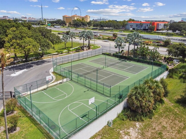 Building Photo - Seurat Street, Orlando, FL 32819 - 4 BR 2 BA condo