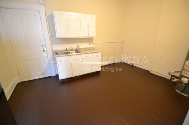 Building Photo - 1042 Marshall Ave