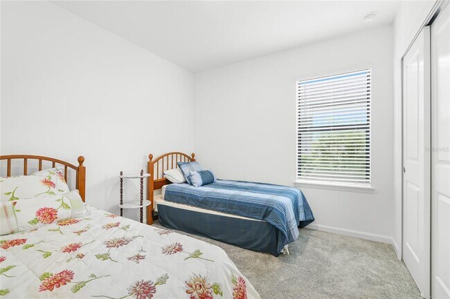 Building Photo - 6587 Silverstar Dr