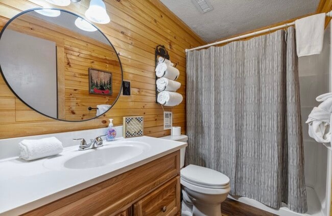 Building Photo - 3626 Pittman Center Rd