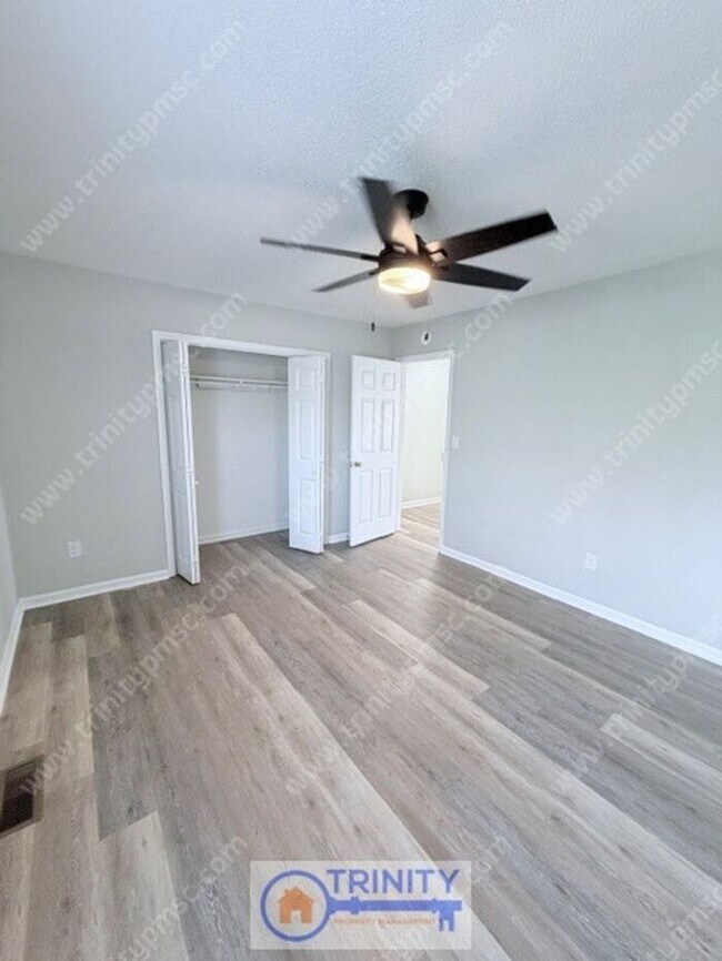 Building Photo - Move In Special!! Now Available – Updated 2BR Apartment in Easley!