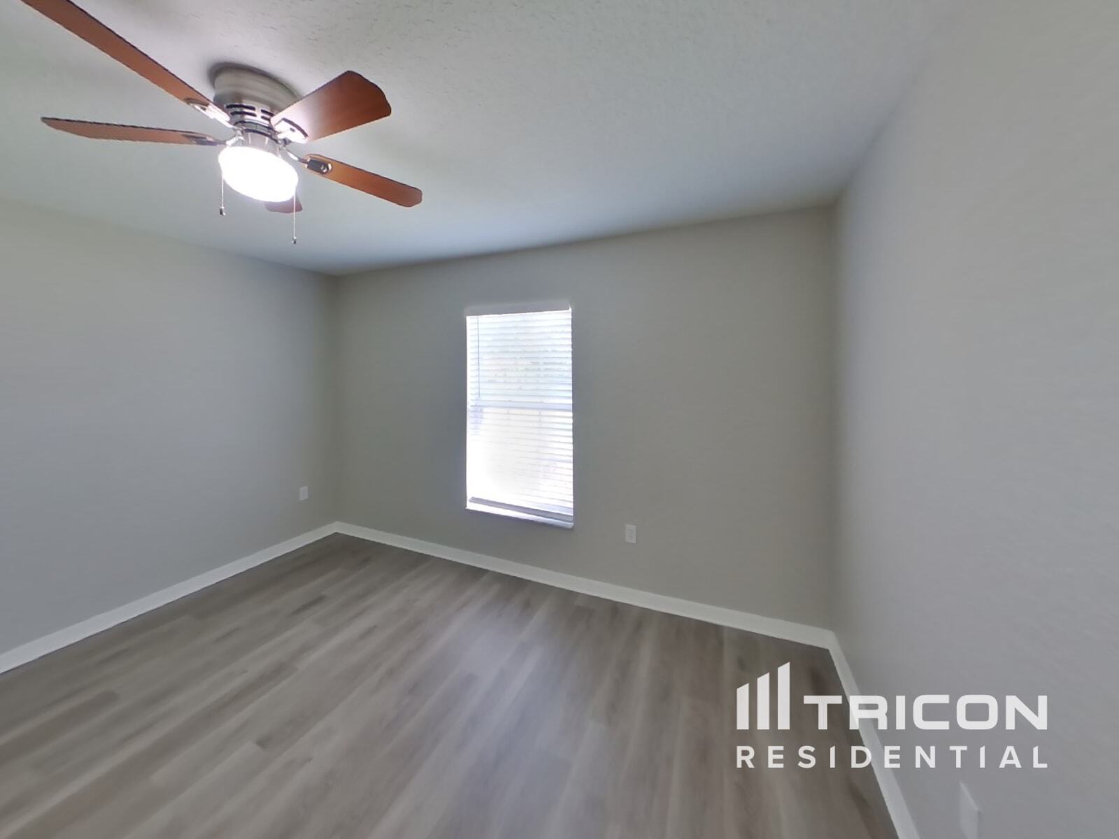 Building Photo - 1152 Tryon Cir