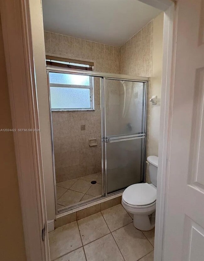 Building Photo - 6542 Hidden Cove Dr