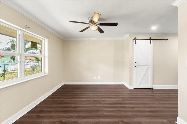 Building Photo - 441 NE 30th St