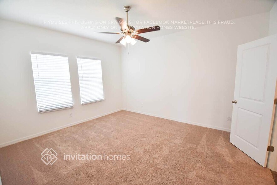 Building Photo - 5801 Bovine Dr