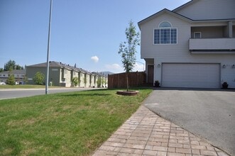 Building Photo - 3 Bedroom Condo close to JBER!