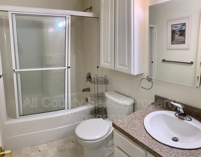 Building Photo - 2 Ocean Ave