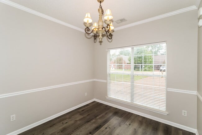 Building Photo - 246 Fairway Trace Dr